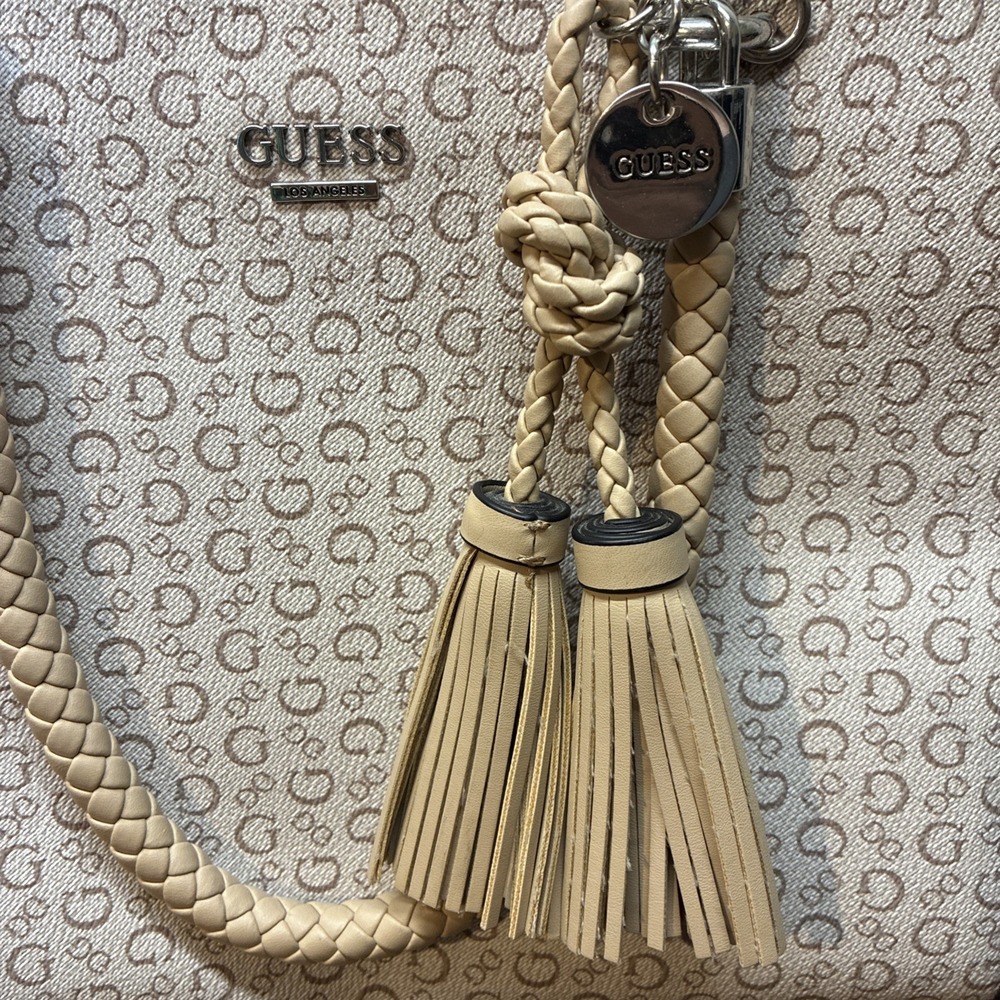GUESS Purse Monogram Beige Satchel Shoulder Handbag Crossbody Purse EUC - Picture 5 of 16